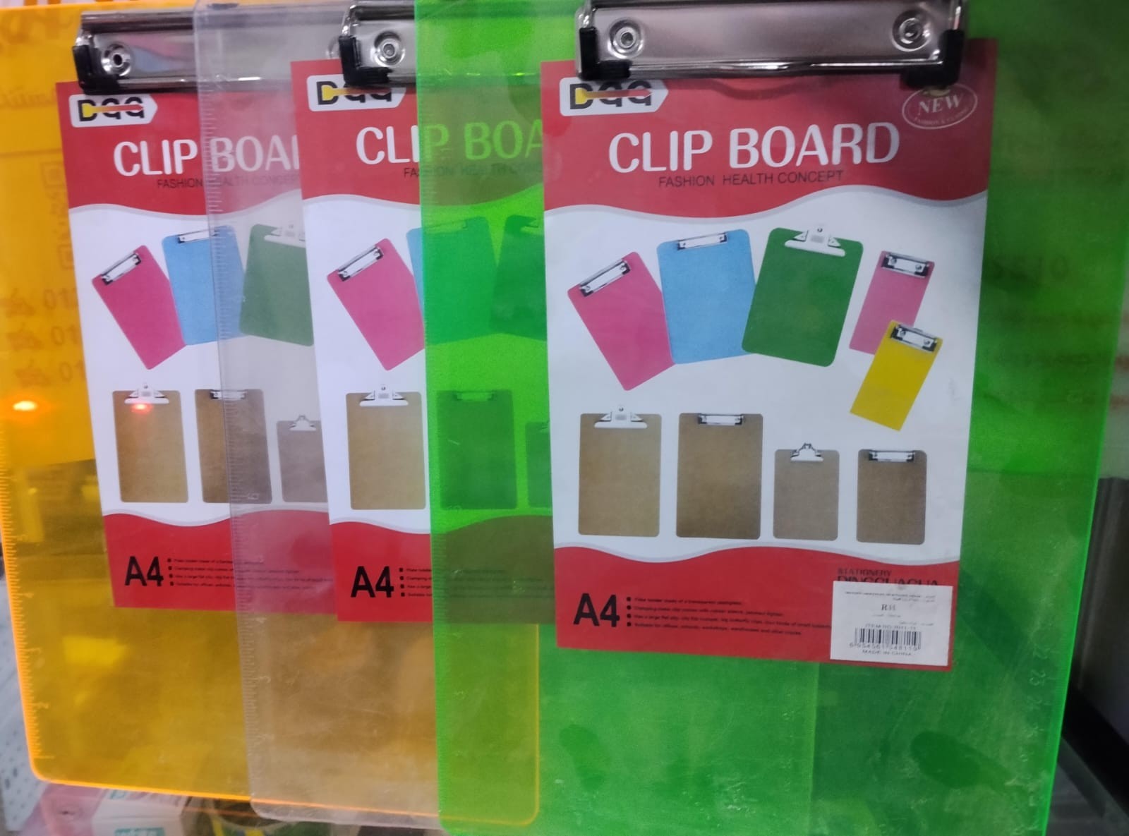 بلانشيطة اكريلك شفاف